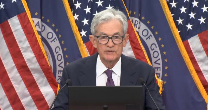 FED hoiab intressimäärasid, kuna energiaga põhjustatud inflatsioon muudab poliitikaraamistikku